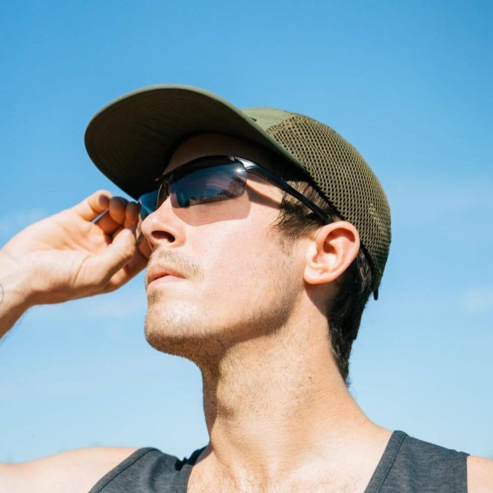 Lazairx Photochromic Polarised Sunglasses - Adaptive UV400 Eyewear